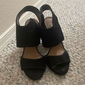 Gianni Bini Black Suede Pumps